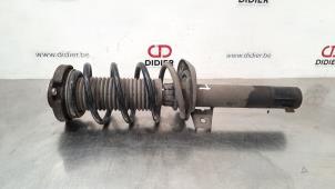 Used Fronts shock absorber, left Volkswagen Caddy Combi IV 2.0 TDI 102 Price € 66,55 Inclusive VAT offered by Autohandel Didier