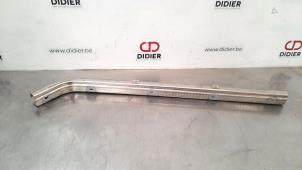 Used Sliding door rail, right Volkswagen Caddy Combi IV 2.0 TDI 102 Price € 36,30 Inclusive VAT offered by Autohandel Didier