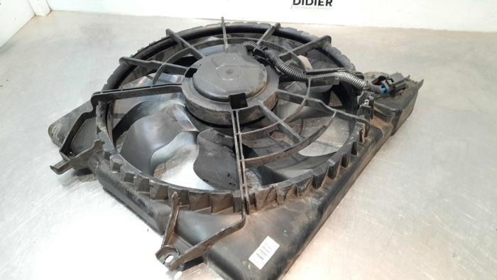 Cooling fans from a Hyundai Tucson (TL) 1.6 T-GDi 16V 2WD 2017