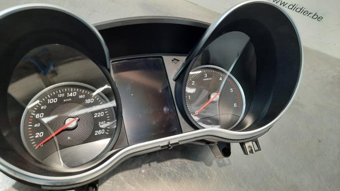 Licznik kilometrów KM z Mercedes-Benz V (447.8) 2.1 250 BlueTEC, 250 d 16V 2015