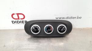 Usados Panel de control de aire acondicionado Fiat 500X (334) 1.6 D 16V Multijet Precio € 90,75 IVA incluido ofrecido por Autohandel Didier