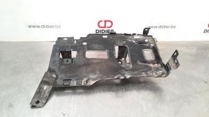 Used Battery box Peugeot Expert (VA/VB/VE/VF/VY) 1.5 BlueHDi 120 Price € 18,15 Inclusive VAT offered by Autohandel Didier
