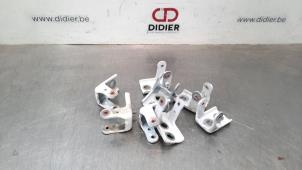 Used Set of hinges Peugeot 508 (F3/FB/FH/FP) 1.2 12V PureTech 130 Price € 48,40 Inclusive VAT offered by Autohandel Didier