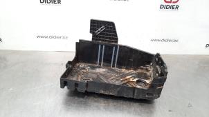 Used Battery box Peugeot 208 II (UB/UH/UP) 1.2 Vti 12V PureTech 100 Price € 24,20 Inclusive VAT offered by Autohandel Didier