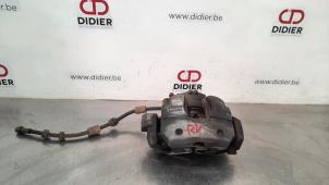 Used Front brake calliper, right Volvo XC60 I (DZ) 2.0 D3 16V Price € 90,75 Inclusive VAT offered by Autohandel Didier