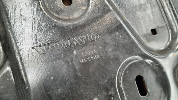 Subframe from a Volvo V60 II (ZW) 2.0 D4 16V 2019