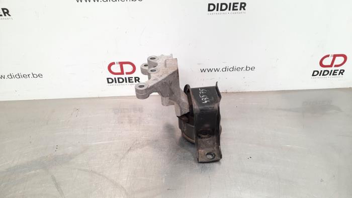 Usagé Support moteur Nissan Pulsar (C13) 1.6 GT DiG-T 16V Prix € 133,10 Prix TTC proposé par Autohandel Didier