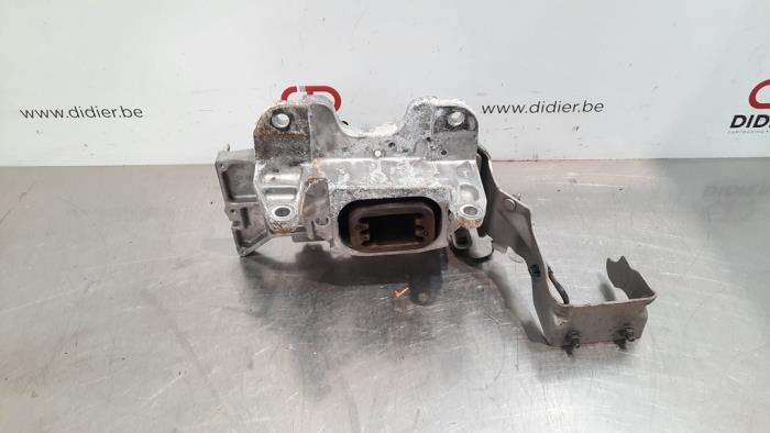 Usagé Support moteur Nissan Pulsar (C13) 1.6 GT DiG-T 16V Prix € 12,10 Prix TTC proposé par Autohandel Didier