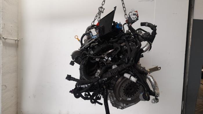 Motor van een Renault Clio V (RJAB) 1.6 E-Tech 140 16V 2020
