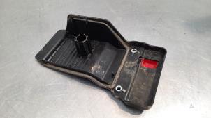 Used Battery cover Volvo V60 II (ZW) 2.0 D4 16V Price € 18,15 Inclusive VAT offered by Autohandel Didier
