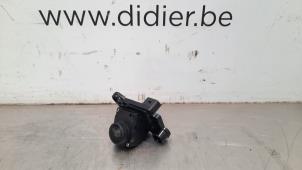 Used Reversing camera Renault Clio V (RJAB) 1.6 E-Tech 140 16V Price € 96,80 Inclusive VAT offered by Autohandel Didier