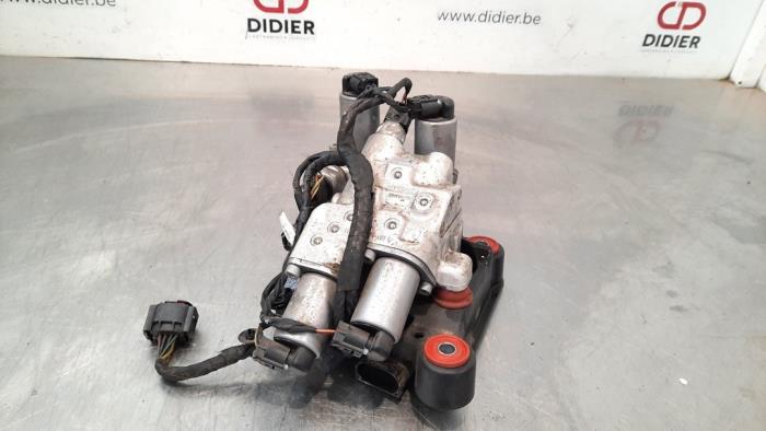 Gebrauchte Ventilblock hydraulisch BMW 5 serie (F10) 535d 24V Preis € 266,20 Mit Mehrwertsteuer angeboten von Autohandel Didier