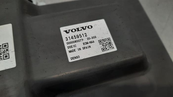 Komputer sterowania silnika z Volvo XC60 II (UZ) 2.0 B5 16V Mild Hybrid AWD 2020