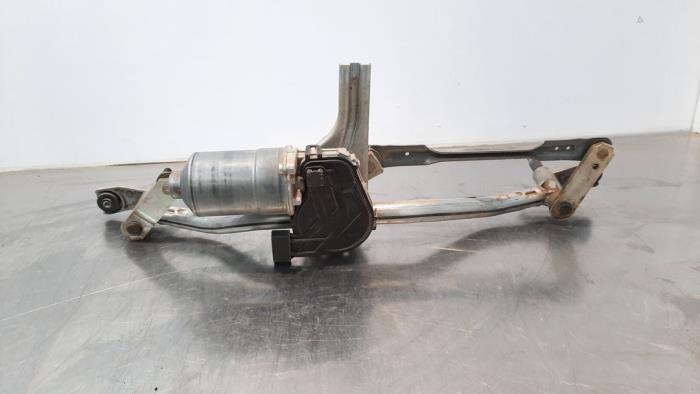 Wiper motor + mechanism from a Renault Trafic (1FL/2FL/3FL/4FL) 1.6 dCi 125 Twin Turbo 2019