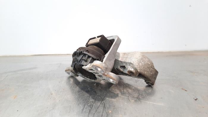 Used Engine mount Renault Kadjar (RFEH) 1.6 dCi Price € 30,25 Inclusive VAT offered by Autohandel Didier