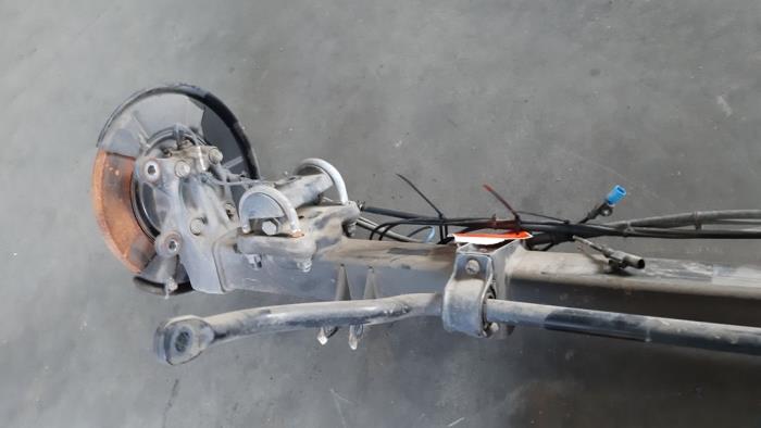 Arbre entraînement roue avant d'un Mercedes-Benz Sprinter 5t (907.6) 314 CDI 2.1 D FWD 2021