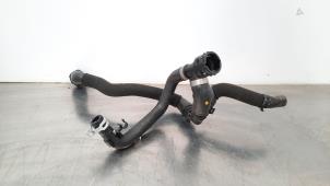 Used Radiator hose Audi Q5 (FYB/FYG) 2.0 50 TFSI e 16V Mild Hybrid Quattro Price € 48,40 Inclusive VAT offered by Autohandel Didier