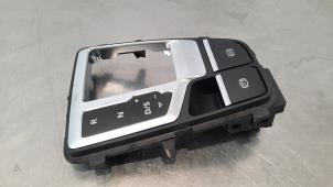 Usados Interruptor de freno de mano Audi Q5 (FYB/FYG) 2.0 50 TFSI e 16V Mild Hybrid Quattro Precio € 102,85 IVA incluido ofrecido por Autohandel Didier