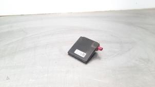 Used Antenna Amplifier Volkswagen Golf VIII (CD1) 2.0 GTI 16V Price € 18,15 Inclusive VAT offered by Autohandel Didier