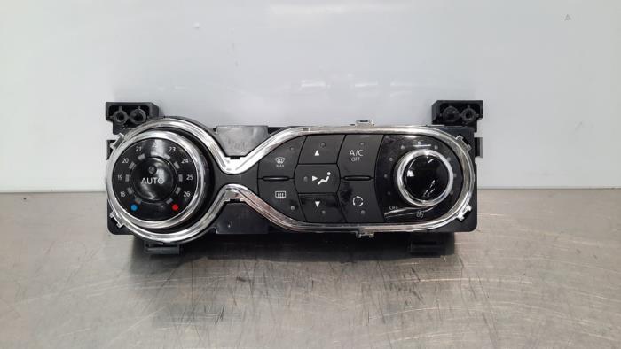 Klimabedienteil van een Opel Vivaro 1.6 CDTi BiTurbo 125 2019