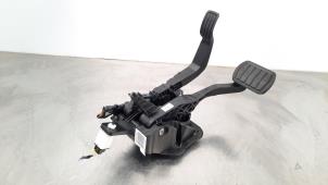 Used Set of pedals Peugeot 208 II (UB/UH/UP) e-208 Price € 66,55 Inclusive VAT offered by Autohandel Didier