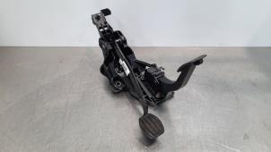 Used Set of pedals Peugeot 5008 II (M4/MC/MJ/MR) 1.2 12V e-THP PureTech 130 Price € 193,60 Inclusive VAT offered by Autohandel Didier