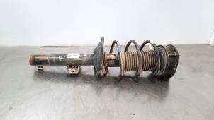 Used Fronts shock absorber, left Seat Arona (KJX) 1.0 TSI 12V Price € 102,85 Inclusive VAT offered by Autohandel Didier