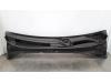 Cowl top grille from a Jeep Compass (MP), 2016 1.3 T4 130 16V, SUV, Petrol, 1.332cc, 96kW (131pk), FWD, 46337540, 2020-08 2021
