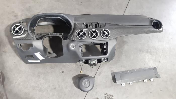 Begagnade Airbagset Mercedes B (W246/W242) 1.5 B-180 CDI,d 16V Pris € 1.452,00 Inklusive moms erbjuds av Autohandel Didier