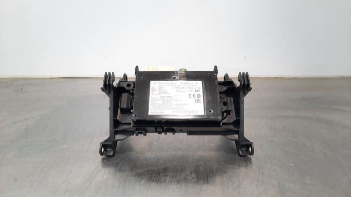 Begagnade Telefonmodul Mercedes E Estate (S213) E-200d 2.0 Turbo 16V Pris € 60,50 Inklusive moms erbjuds av Autohandel Didier