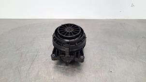 Used Fuel filter Mercedes E Estate (S213) E-200d 2.0 Turbo 16V Price € 48,40 Inclusive VAT offered by Autohandel Didier