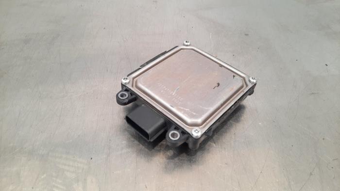 Sensor de radar de un Ford Fiesta 7 1.5 EcoBoost 12V ST 2020