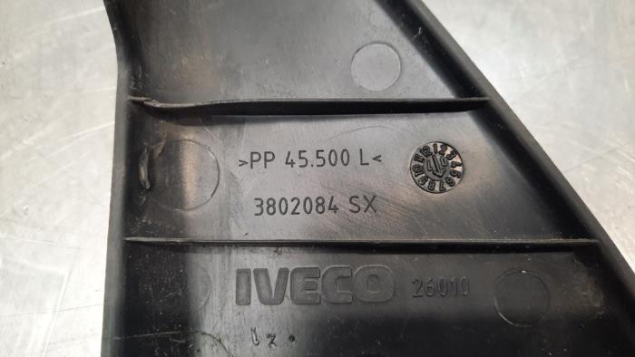 A-Säule Abdeckkappe links van een Iveco New Daily V 35C15V, 40C15V 2013
