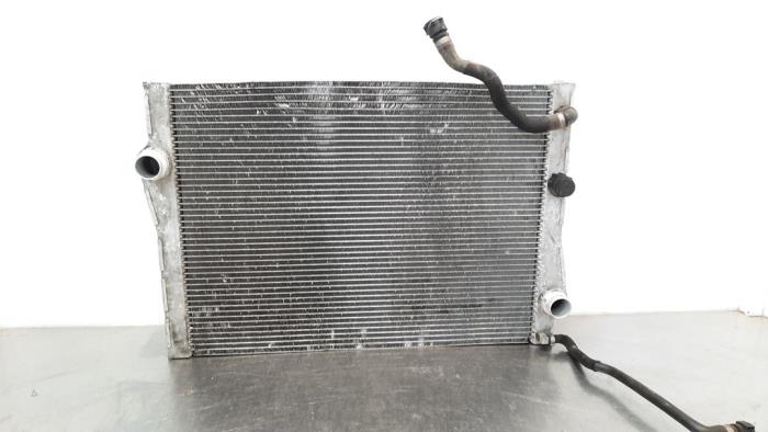 Usagé Radiateur BMW X5 (E70) 3.0sd 24V Prix € 42,35 Prix TTC proposé par Autohandel Didier