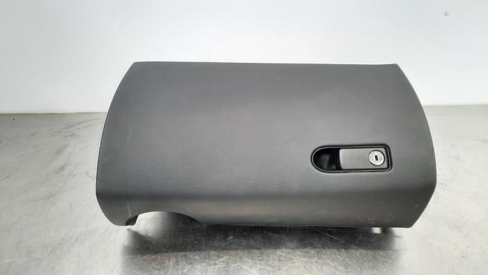 Glovebox from a Mercedes-Benz C Estate (S205) C-180d 1.6 Turbo 16V 2019