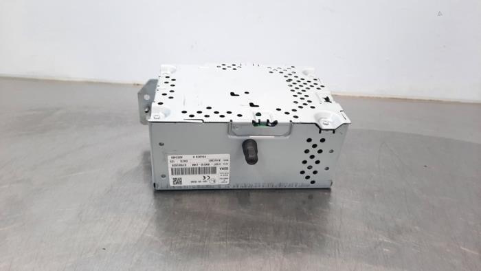 Radio module from a Ford Fiesta 7 1.0 EcoBoost 12V 2020