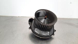 Usados Motor de ventilador de calefactor BMW 1 serie (F20) 118i 1.5 TwinPower 12V Precio € 66,55 IVA incluido ofrecido por Autohandel Didier
