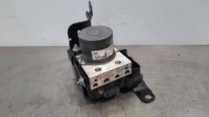 Used ABS pump Peugeot 3008 II (M4/MC/MJ/MR) 1.5 BlueHDi 130 Price € 320,65 Inclusive VAT offered by Autohandel Didier