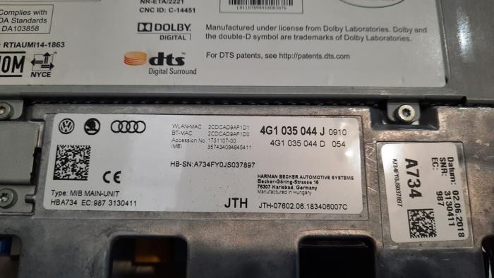 Radio van een Audi A6 Avant (C7) 3.0 TDI V6 24V Quattro 2018
