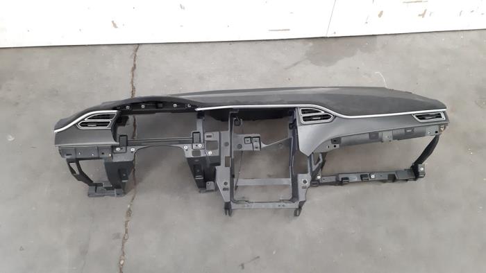 Używane Panel Tesla Model S 60D Cena € 665,50 Z VAT oferowane przez Autohandel Didier