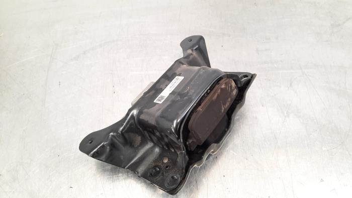 Used Engine mount Volkswagen Passat Variant (3G5) 1.6 TDI 16V Price € 24,20 Inclusive VAT offered by Autohandel Didier