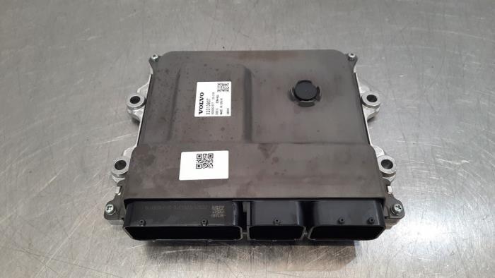 Used Engine management computer Volvo V60 II (ZW) 2.0 B4 16V Mild Hybrid Geartronic Price € 229,90 Inclusive VAT offered by Autohandel Didier
