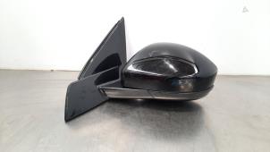 Used Wing mirror, left Landrover Discovery Sport (LC) 2.0 eD4 150 16V Price € 260,15 Inclusive VAT offered by Autohandel Didier