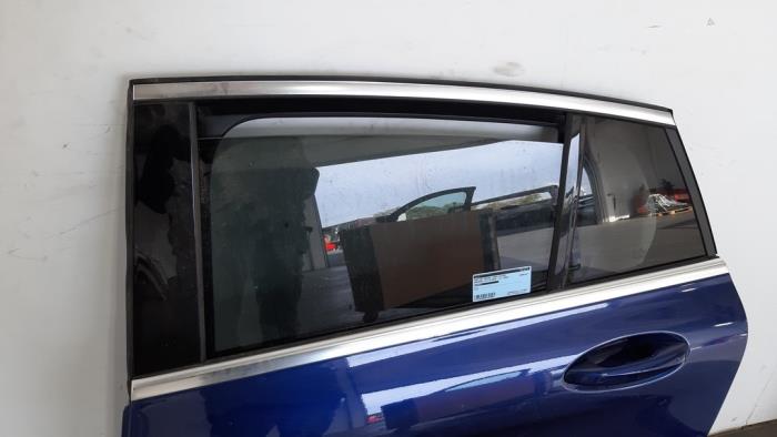 Rear door 4-door, left from a Mercedes-Benz GLC Coupe (C253) 2.0 200 16V EQ Boost 2020