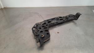 Used Rear bumper bracket, left Volkswagen Crafter (SY) 2.0 TDI Price € 18,15 Inclusive VAT offered by Autohandel Didier