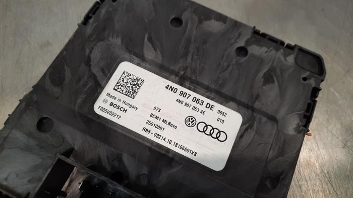 Ordinateur contrôle fonctionnel d'un Audi A6 Avant (C8) 2.0 40 TDI Mild Hybrid 2018