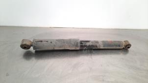 Used Rear shock absorber, right Hyundai H-350 2.5 CRDi Price € 36,30 Inclusive VAT offered by Autohandel Didier