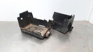 Used Battery box Citroen C3 (SX/SW) 1.5 Blue HDi 100 16V Price € 24,20 Inclusive VAT offered by Autohandel Didier