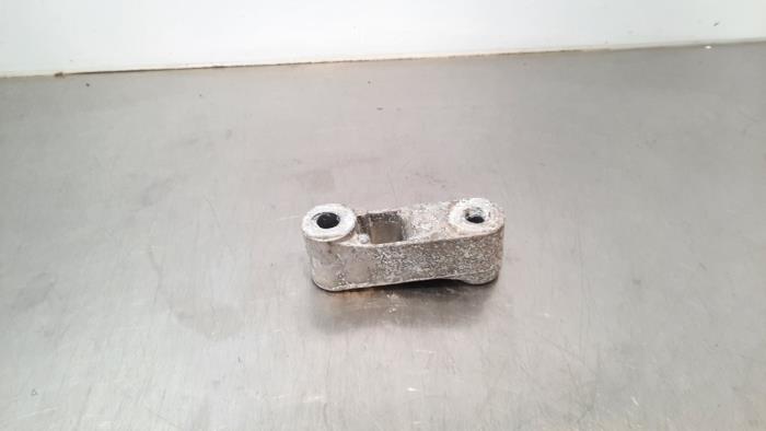 Used Engine mount Renault Captur II (RJB) 1.5 Blue dCi 115 Price € 12,10 Inclusive VAT offered by Autohandel Didier