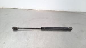Used Bonnet gas strut, right Volkswagen Transporter T6 2.0 TDI DRF Price € 24,20 Inclusive VAT offered by Autohandel Didier